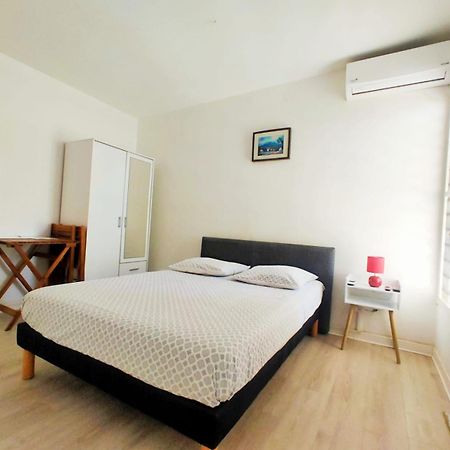 Location Proche Plage Ле Госие Екстериор снимка